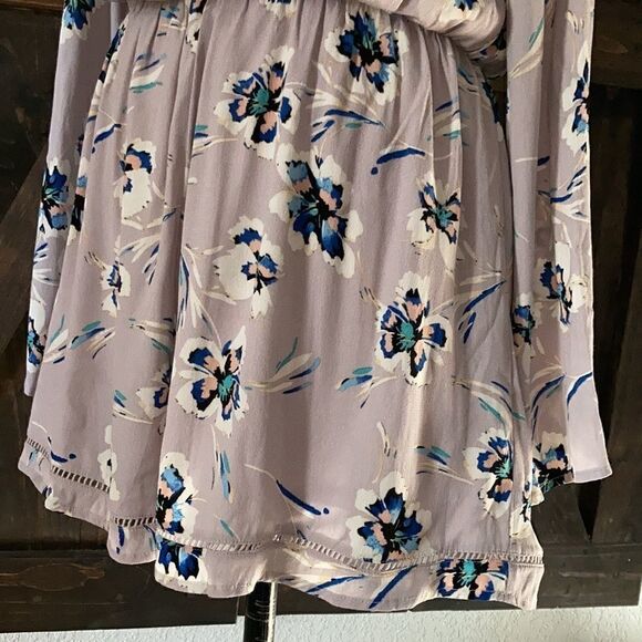 ASTR BOHO Floral Romper Long Sleeve - Picture 5 of 13